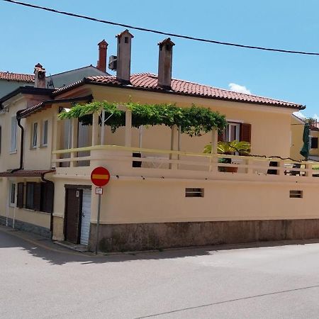 Apartments Villa Sandi Izola Exteriör bild